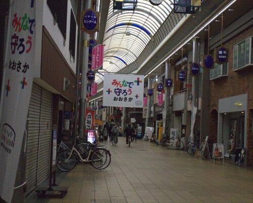 コロナの影響で街は閑散と